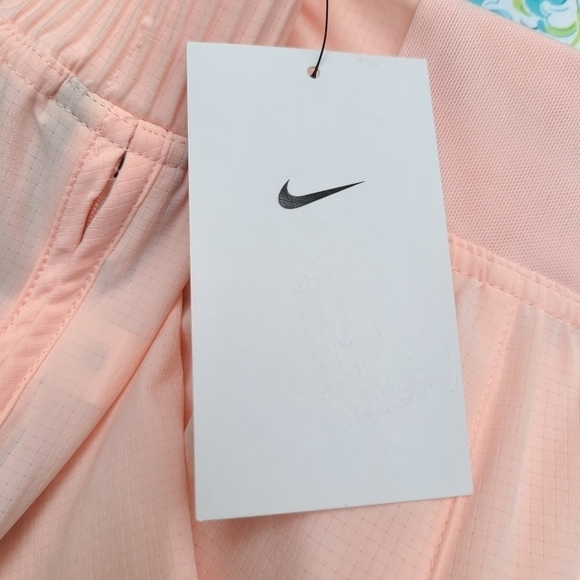 NWT Nike Running Division Side Zip Shorts, Size Large - Picture 8 of 15